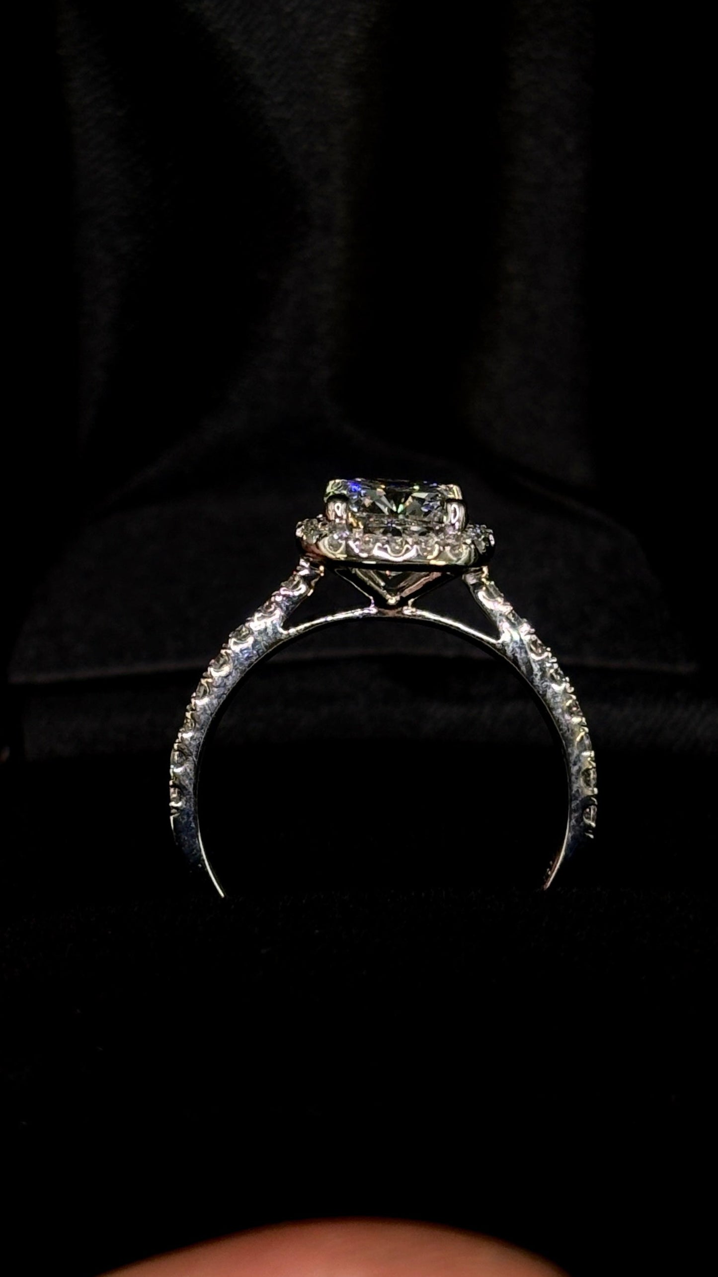 1.50ct Cushion Cut (E VS1) Diamond Engagement Ring – IGI Certified  Halo & Diamond Shank