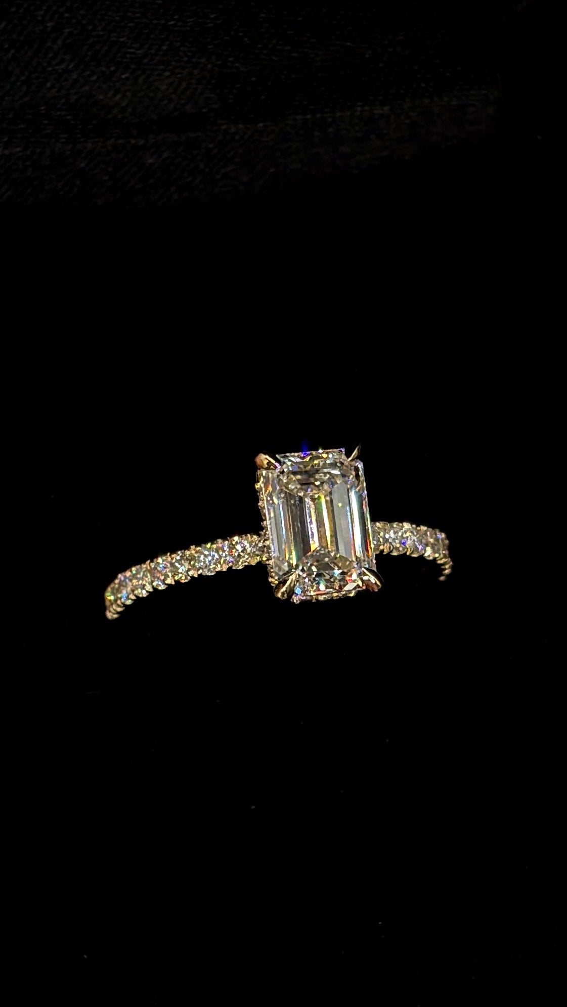 1.50ct Emerald Cut (E VS1) Diamond Engagement Ring – IGI Certified  Halo & Diamond Shank