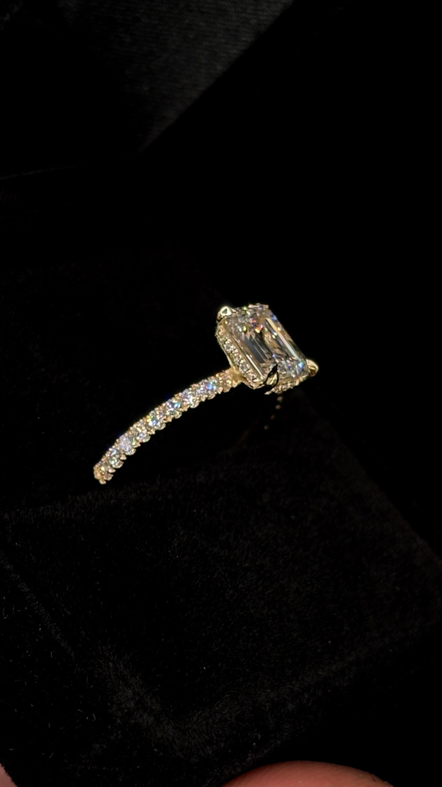 1.50ct Emerald Cut (E VS1) Diamond Engagement Ring – IGI Certified  Halo & Diamond Shank
