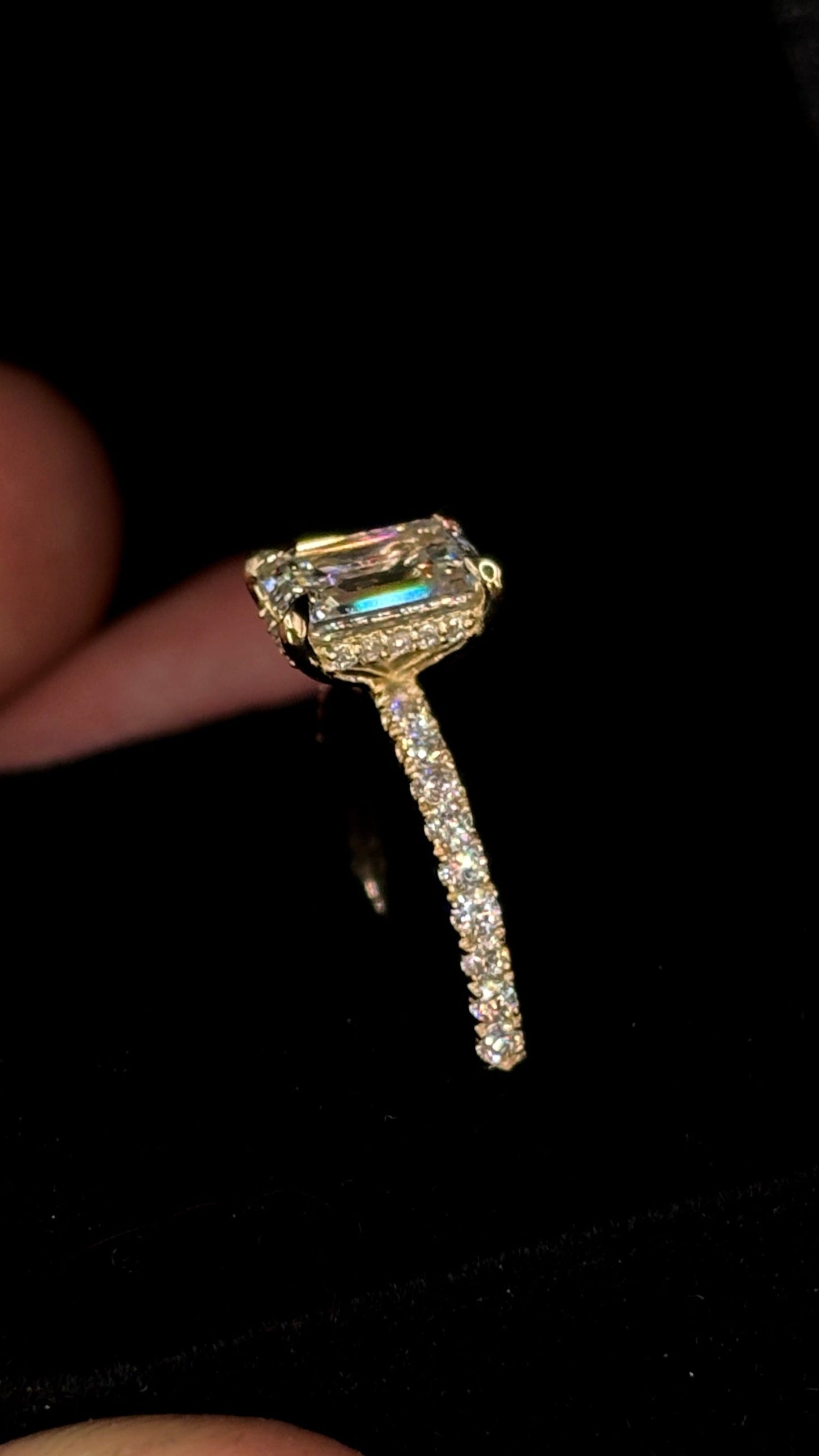 1.50ct Emerald Cut (E VS1) Diamond Engagement Ring – IGI Certified  Halo & Diamond Shank