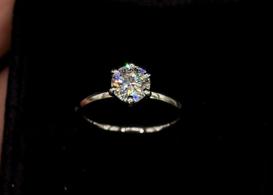 1.00ct Round Brilliant (E VS1) Diamond Engagement Ring – IGI Certified · Tiffany Style 6 Prong