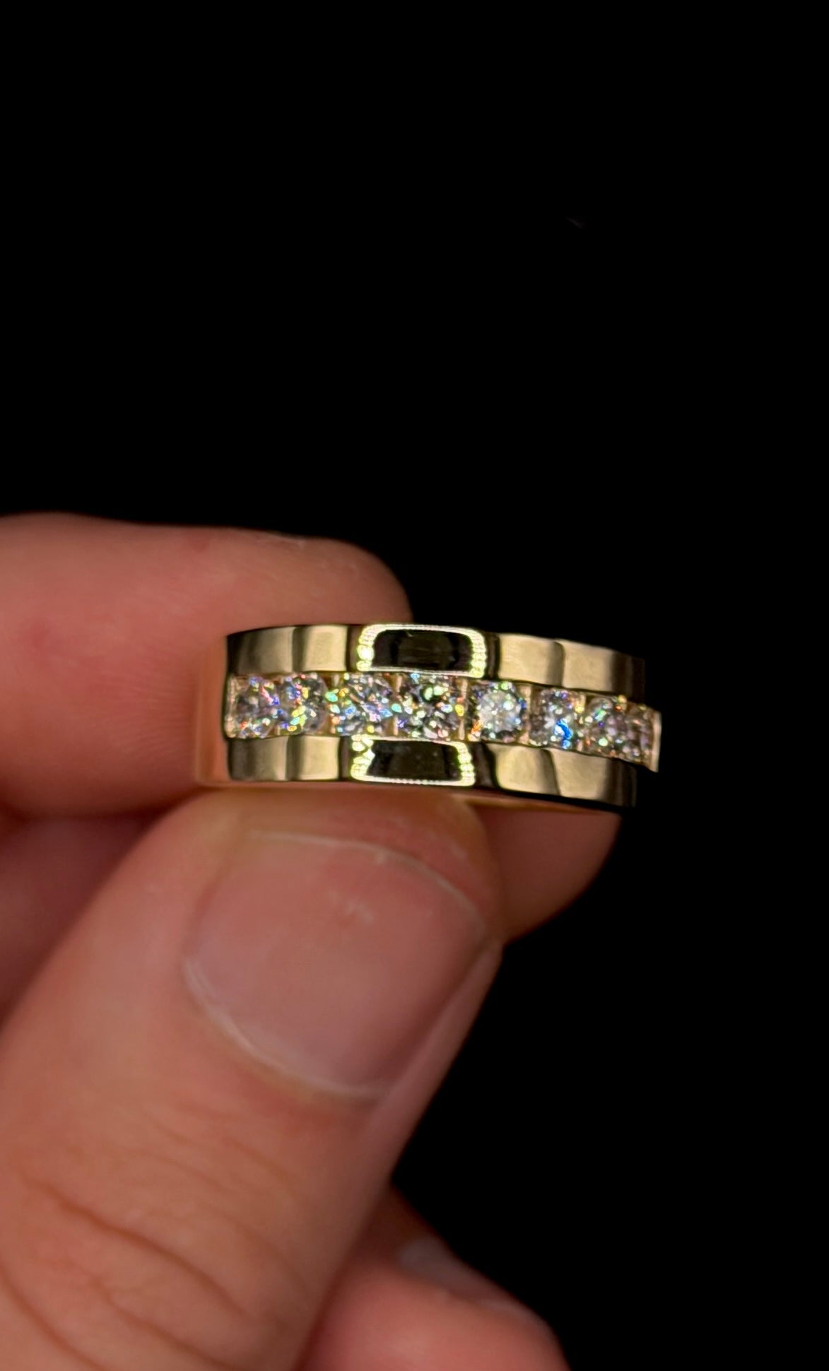 1.00ct Men's Wedding Band – VVS – 8mm Width