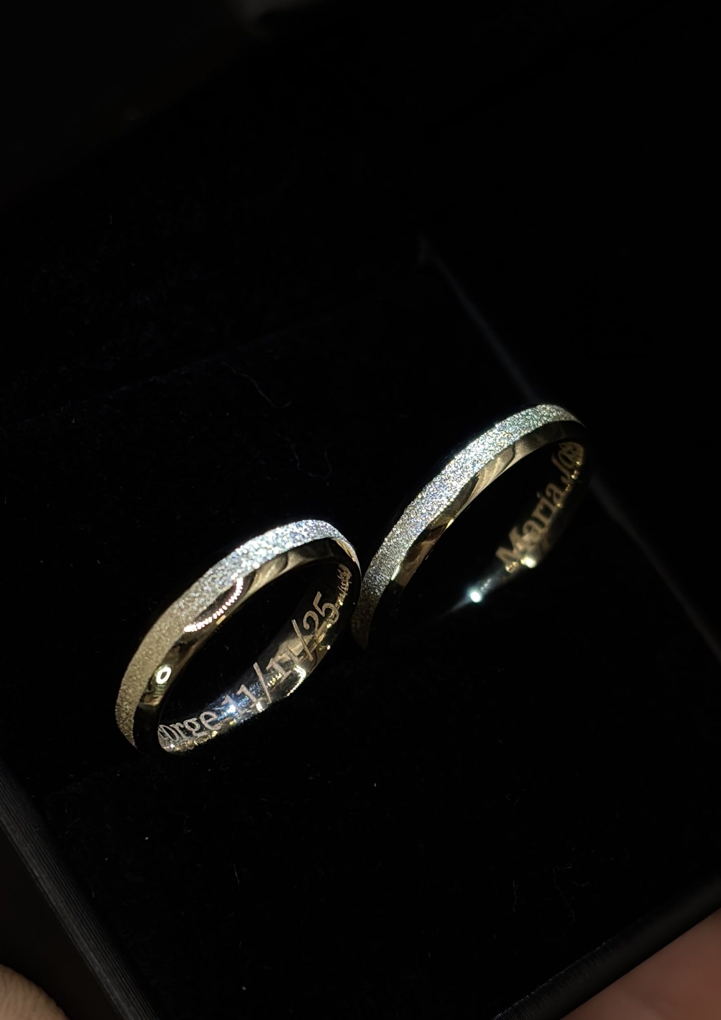Hammered Wedding Band Set – 14K White Gold Miami