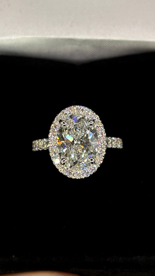 3.00ct Oval Cut (D VS1) Diamond Engagement Ring – IGI Certified · Halo & Shank