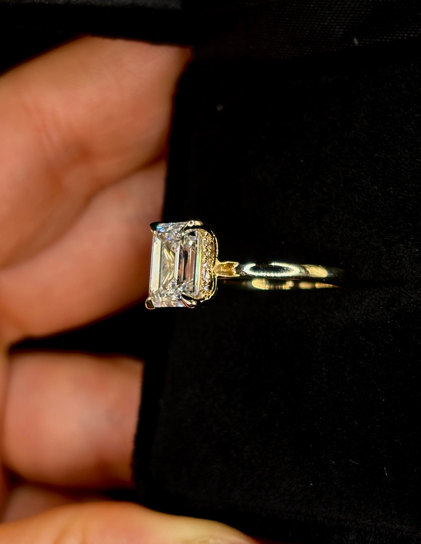 2.00ct Emerald Cut (E VS1) Diamond Engagement Ring – IGI Certified · Hidden Halo Elegance